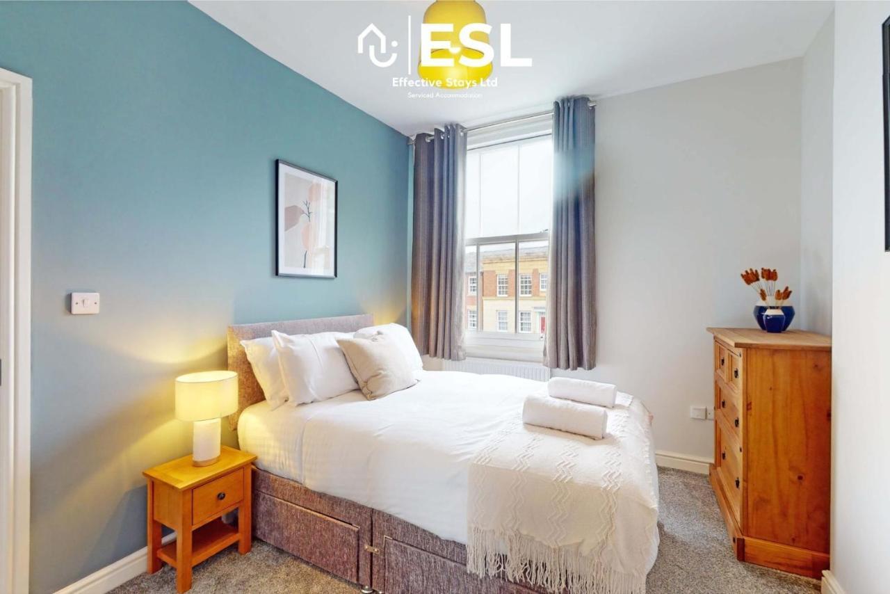 5 Bedroom House - Ideal For Groups & Contractors Shrewsbury Eksteriør bilde