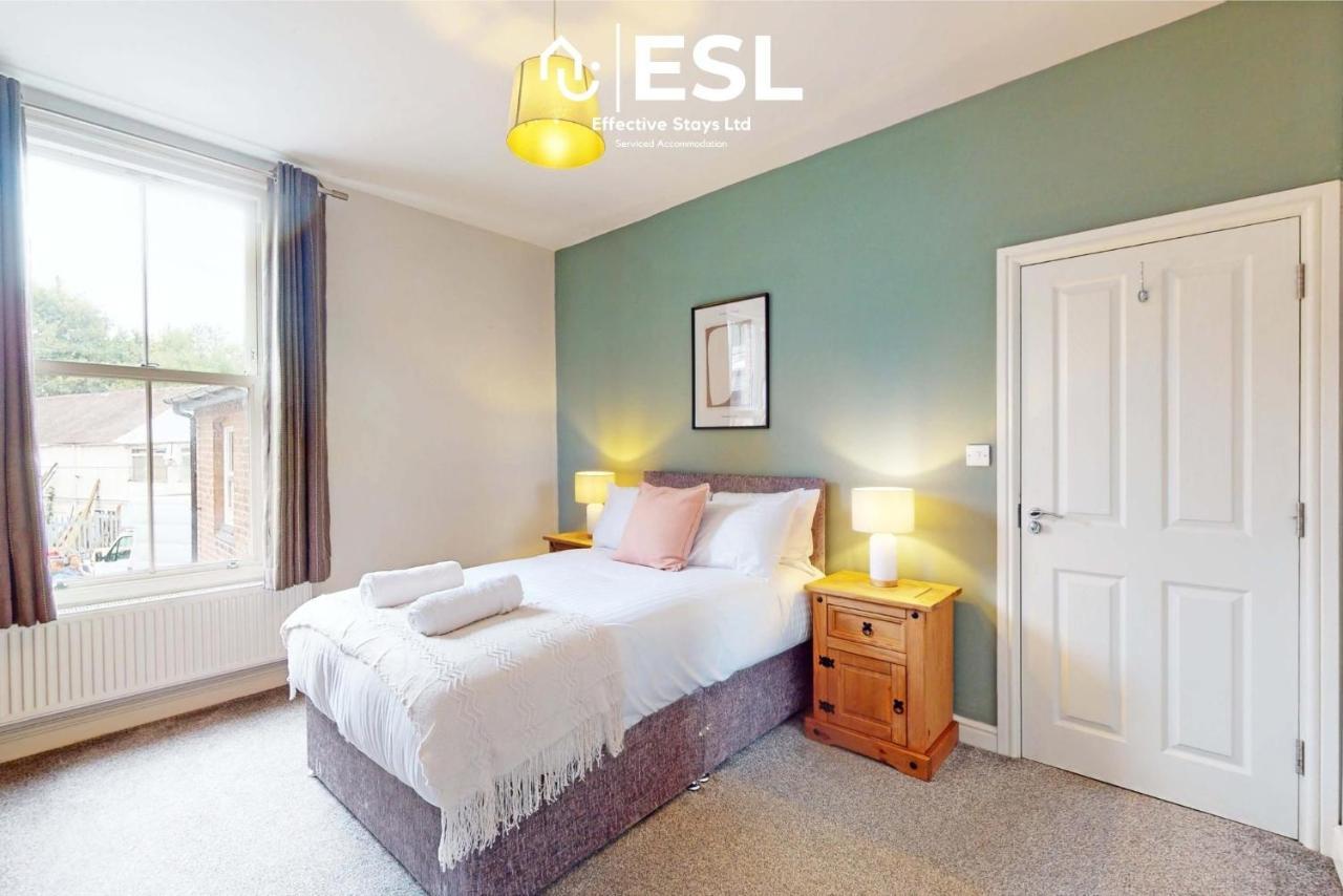 5 Bedroom House - Ideal For Groups & Contractors Shrewsbury Eksteriør bilde